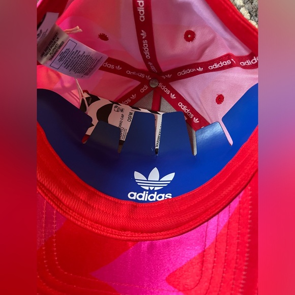 🔔 adidas Originals Marimekko hat - Picture 4 of 4